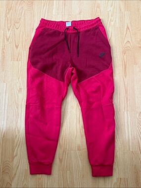 Nike Men’s Two-Tone Maroon & Pink Jogger Sweatpants
